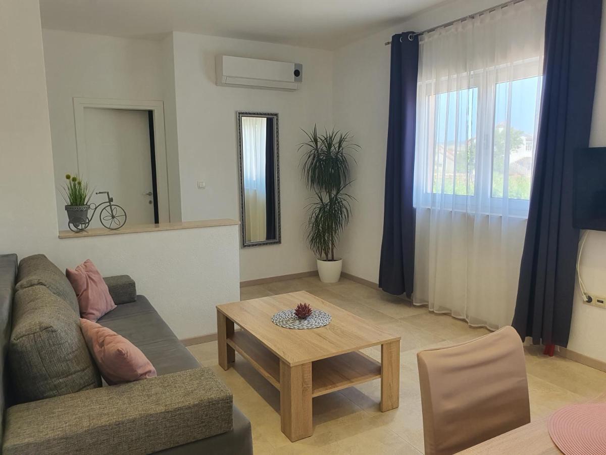 דוגופוליה Apartment Rados מראה חיצוני תמונה